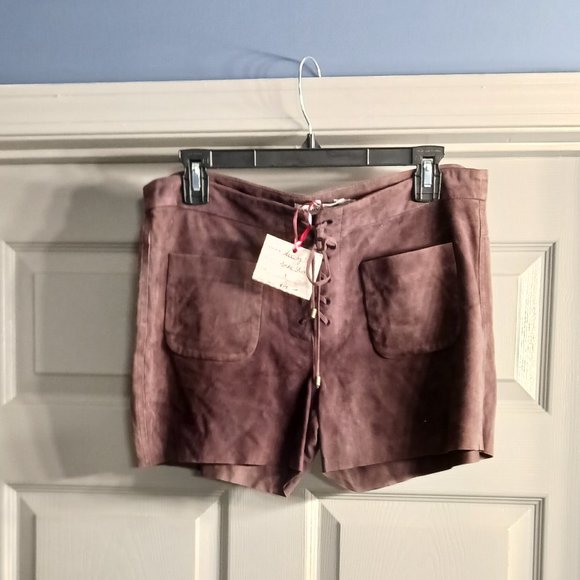 NWT See by Chloe Women's Goat Leather Shorts Size 8 - Picture 1 of 4